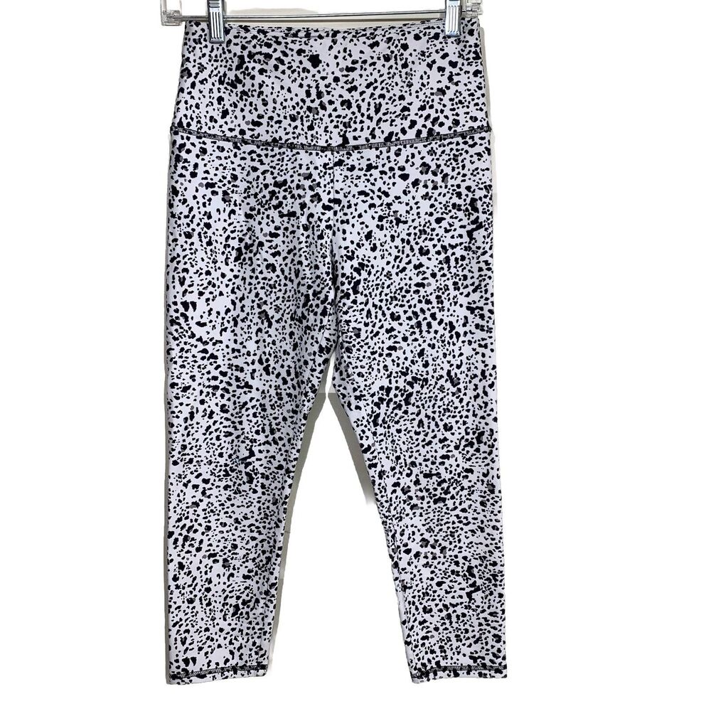 Balance Collection Leggings Womens Medium White Black Animal Print HighRise Crop
